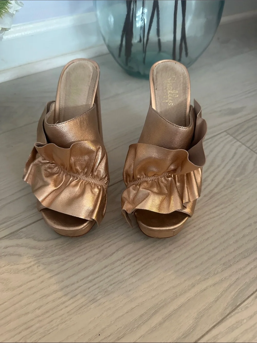Shellys London Metallic Copper Ruffle Block Heel Mules - Picture 3 of 7